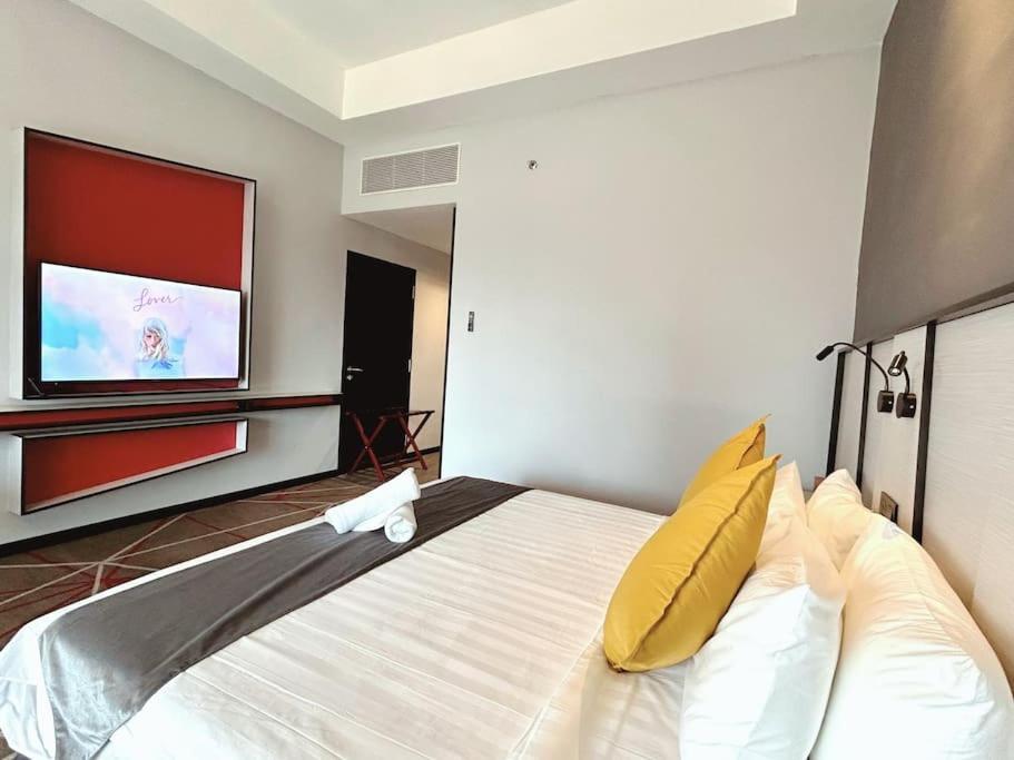 M101 Klcc Kl City King Suites By Livin Kuala Lumpur Exterior photo